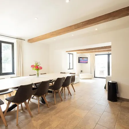 Holiday home Spacious With Shared Pool