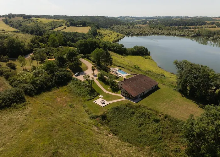 Peace Pool & Charm Peyrusse-Grande