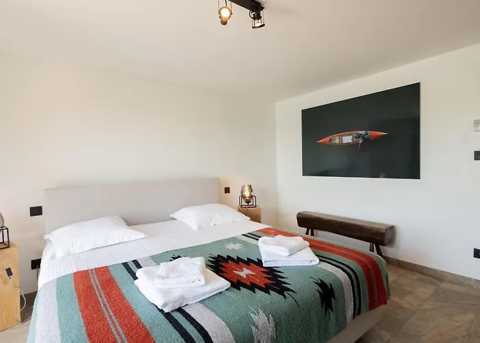 بيت للعطل Peace Pool & Charm *