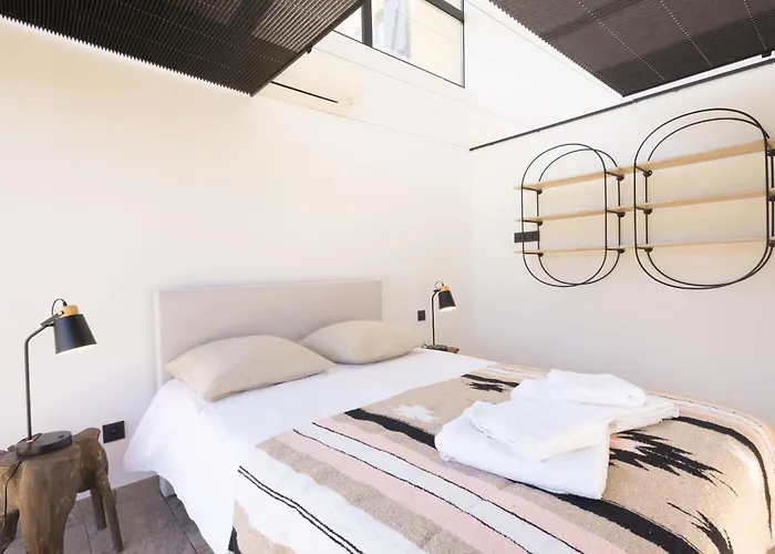 بيت للعطل Peace Pool & Charm